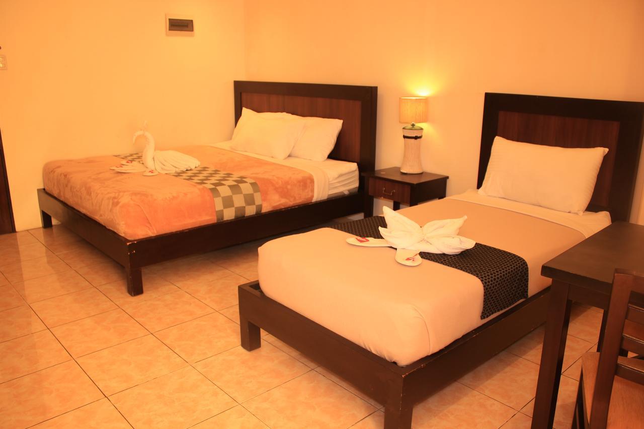 Imerex Plaza Hotel Angeles Exterior photo